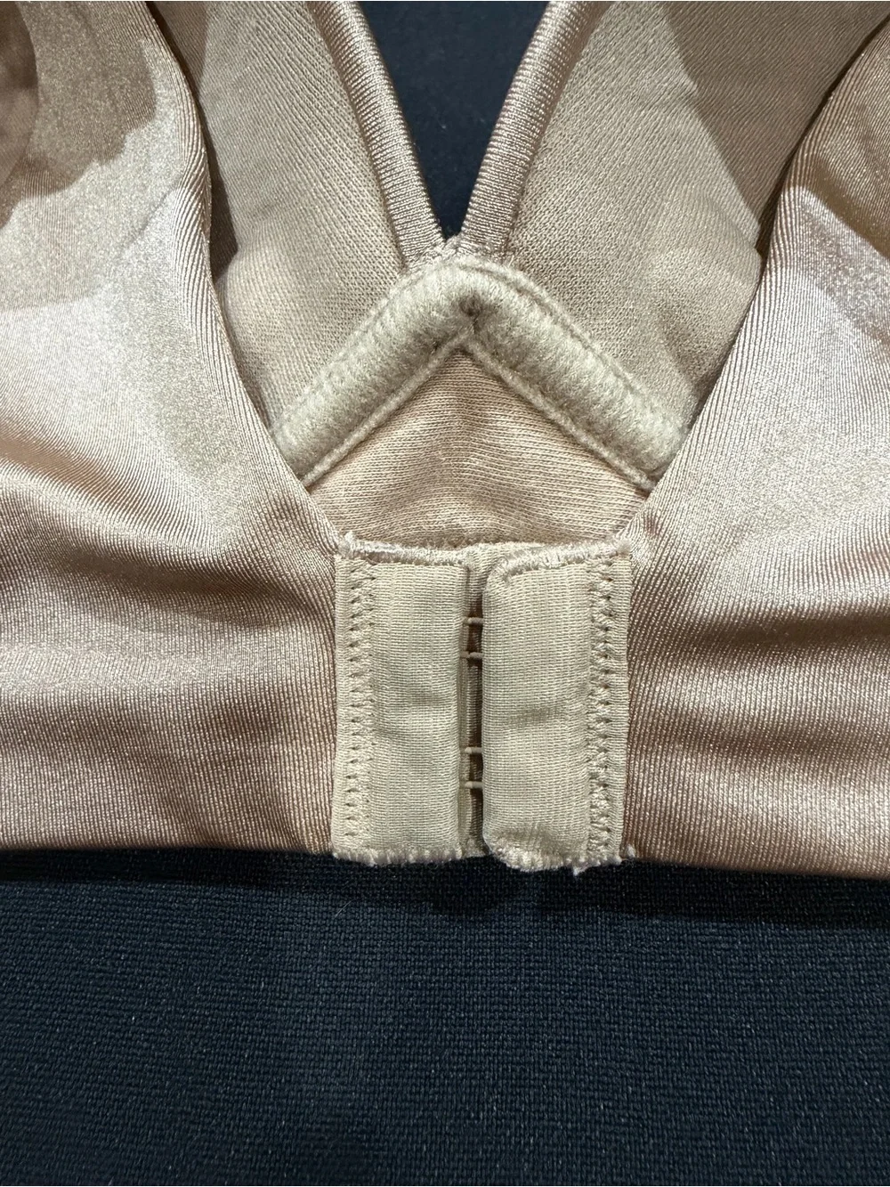Vanity Fair lightweight molded